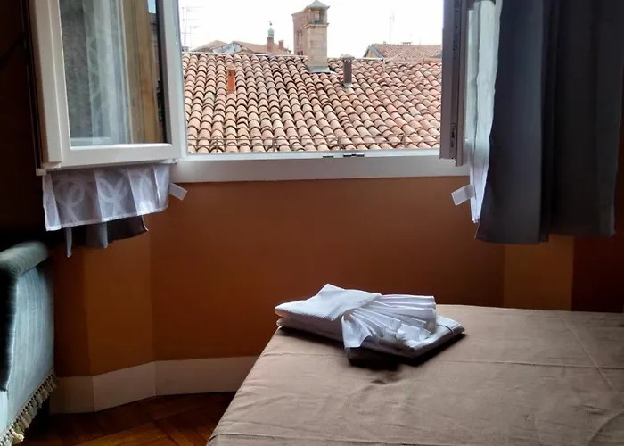 Palazzo 700 De Luxe - Bolognacentro Luxuryh 게스트하우스 *